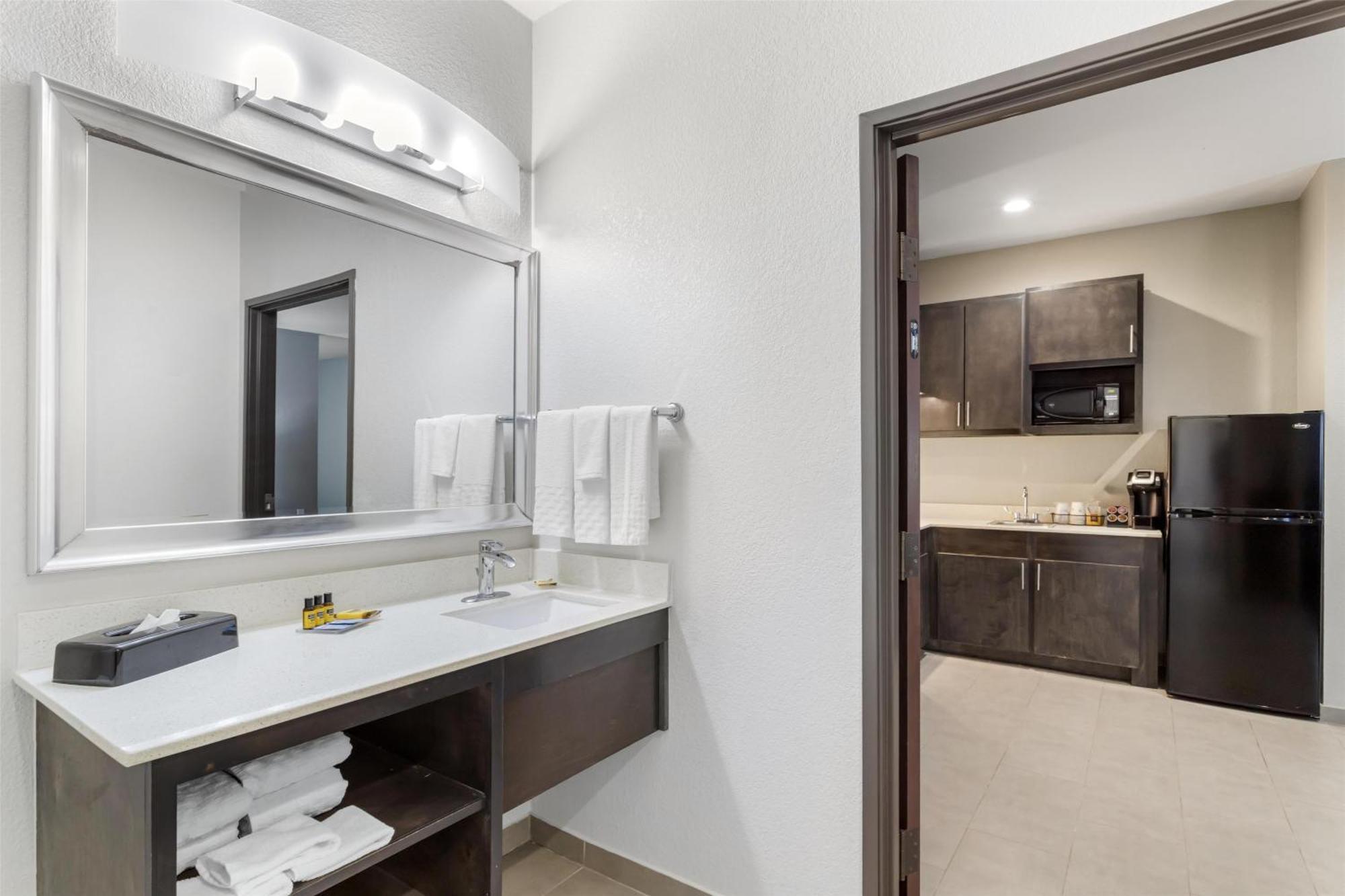 Best Western Plus Waller Hotel Dış mekan fotoğraf